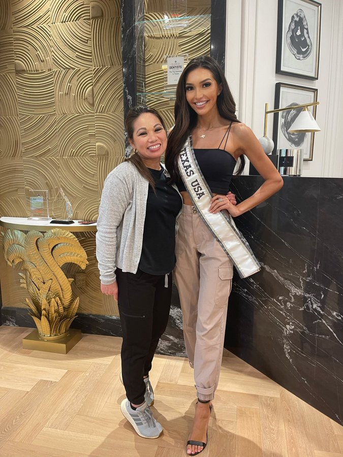 FILIPINO AMERICAN NASUNGKIT ANG MISS UNIVERSE TITLE