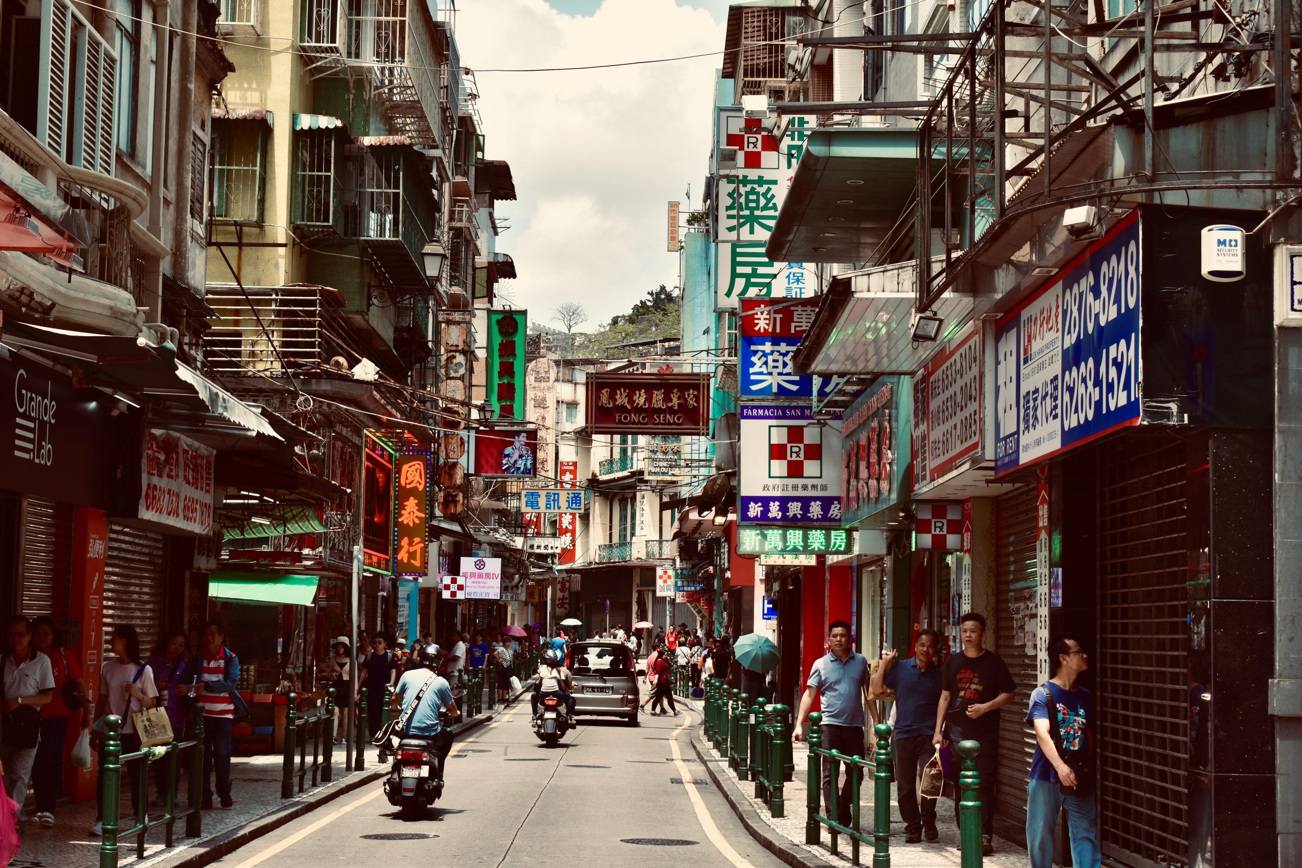 <strong>MACAU’S UNEMPLOYMENT RATE IN Q4 OF 2022 DECREASES BY 0.2 FROM PREVIOUS QUARTER; HOWEVER, LAST YEAR’S RATE UP BY 0.8 PCT YEAR ON YEAR</strong>