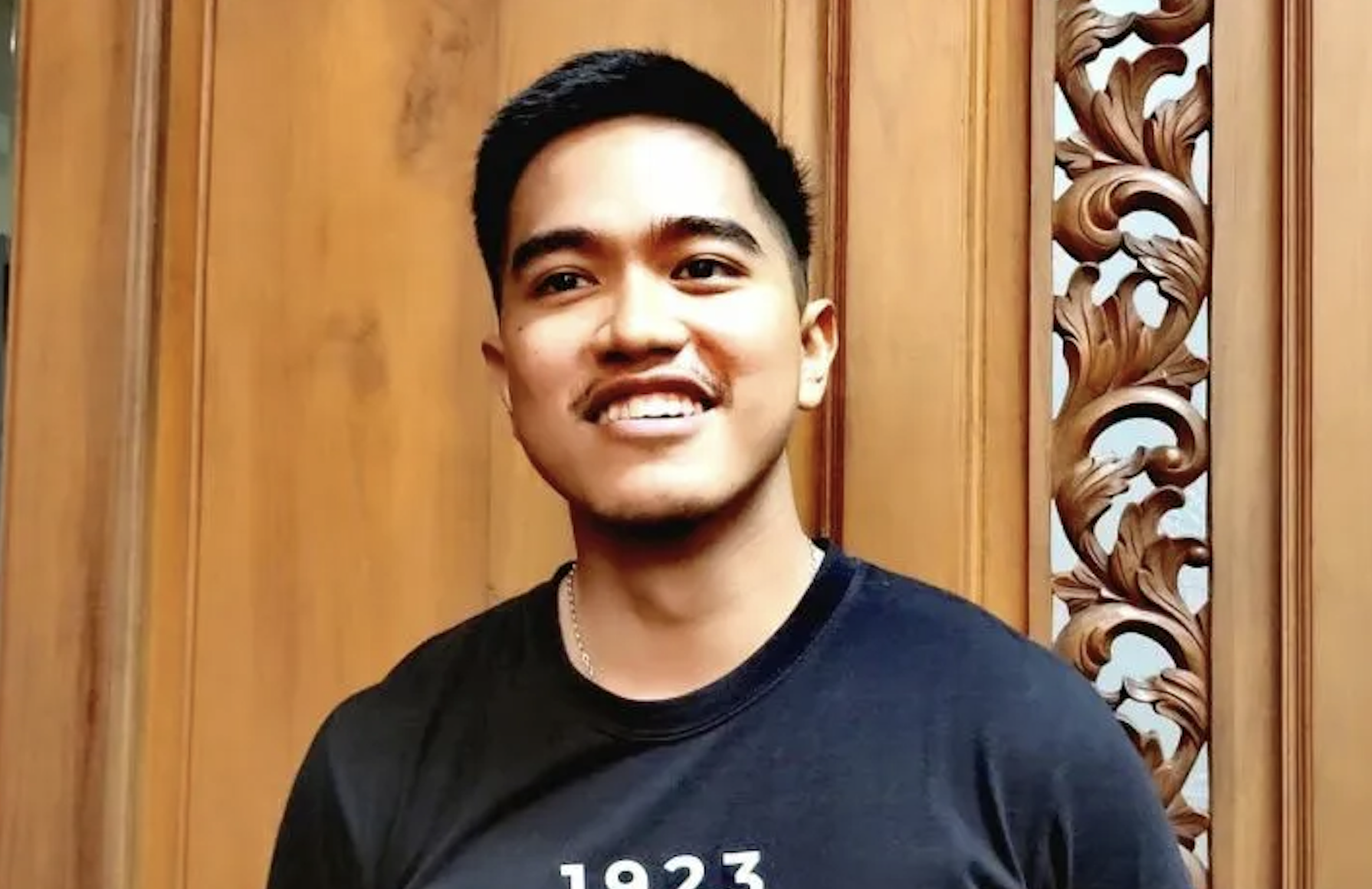 <strong>INDONESIAN PRESIDENT’S YOUNGEST SON TO FOLLOW IN HIS FATHER’S AND OLDEST BROTHER’S FOOTSTEPS IN POLITICS</strong> <strong>INDONESIAN PRESIDENT’S YOUNGEST SON TO FOLLOW IN HIS FATHER’S AND OLDEST BROTHER’S FOOTSTEPS IN POLITICS</strong>