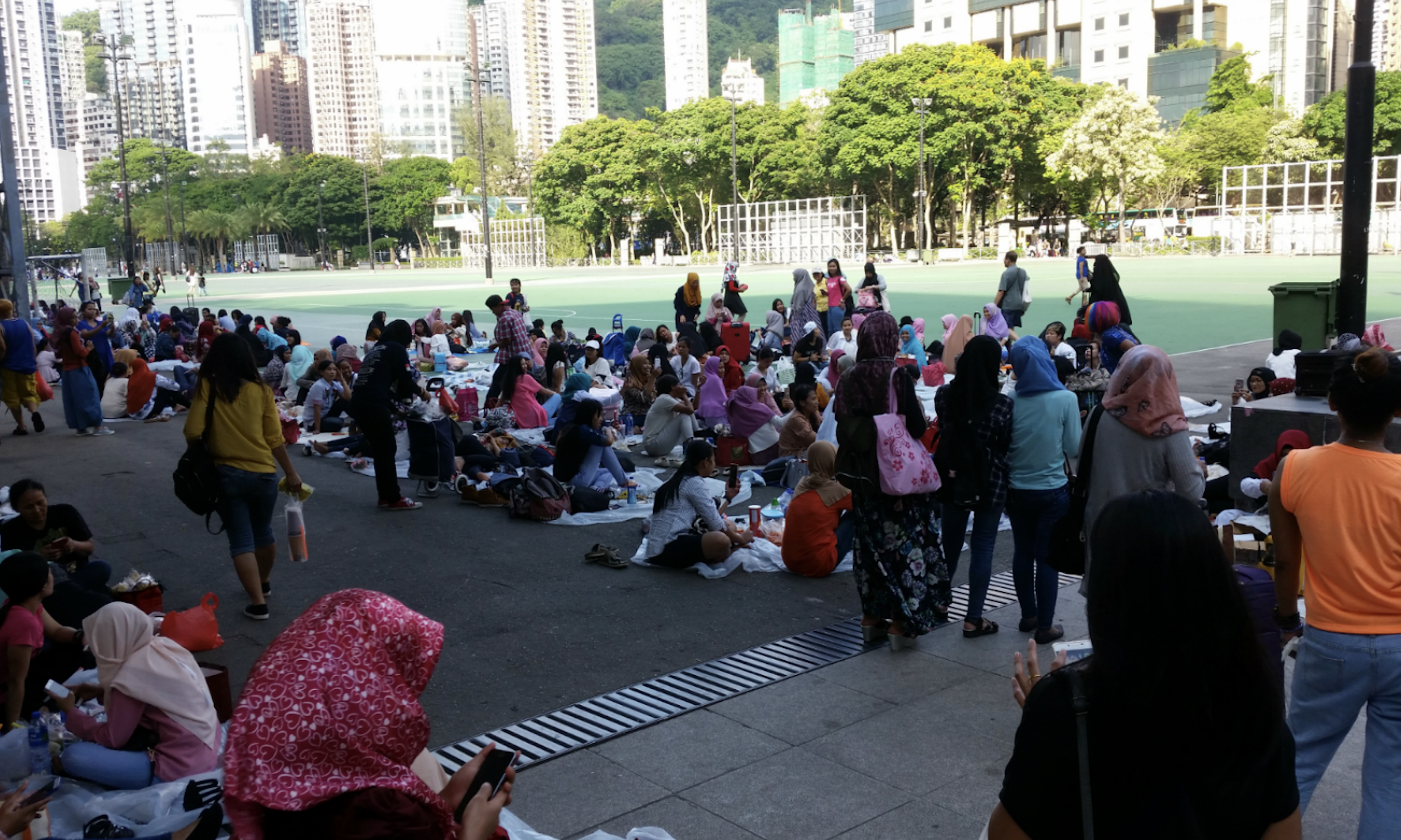 <strong>HK GOVT NAGLUNSAD NG PUBLIC CONSULTATION TUNGKOL SA DAGDAG NA PAG-REGULATE NG DOMESTIC WORKERS’ JOB-HOPPING BEHAVIOR</strong> <strong>HK GOVT NAGLUNSAD NG PUBLIC CONSULTATION TUNGKOL SA DAGDAG NA PAG-REGULATE NG DOMESTIC WORKERS’ JOB-HOPPING BEHAVIOR</strong>