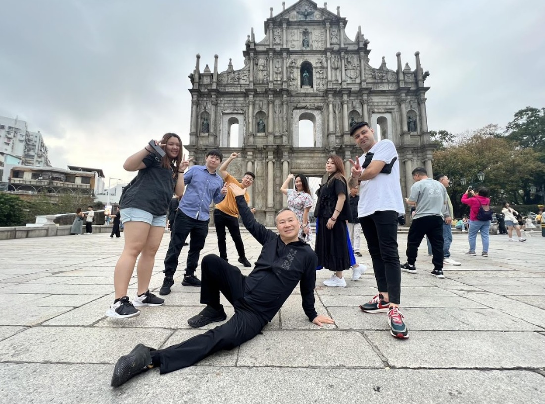 INTERNET CELEBRITY CHRIS LEONG KNOWN FOR BONE SETTING EXPERTISE IN MACAU RECENTLY 