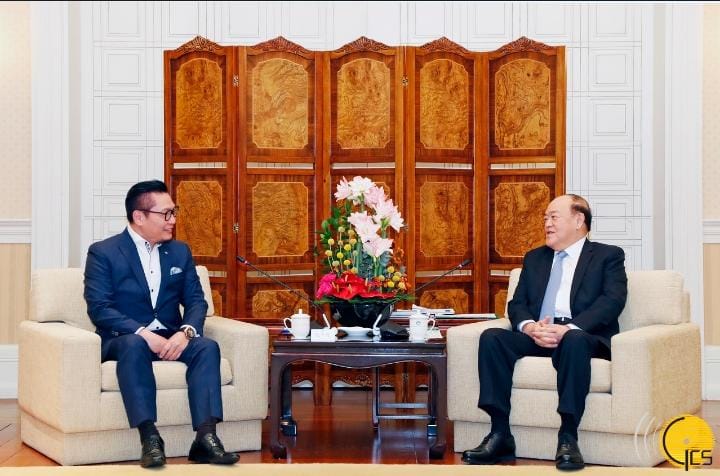 CHIEF EXECUTIVE HO IAT SENG MEETS PRESIDENT OF HONG KONG CHINESE MANUFACTURERS’ ASSOCIATION 