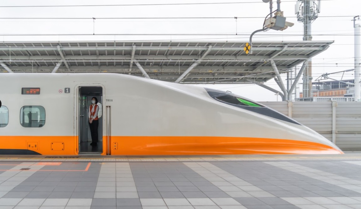 INDONESIA MAY BRING MORE CHINESE WORKERS FOR INITIAL OPERATIONS OF JAKARTA-BANDUNG HIGH-SPEED RAIL SET TO BE LAUNCHED IN AUGUST INDONESIA MAY BRING MORE CHINESE WORKERS FOR INITIAL OPERATIONS OF JAKARTA-BANDUNG HIGH-SPEED RAIL SET TO BE LAUNCHED IN AUGUST