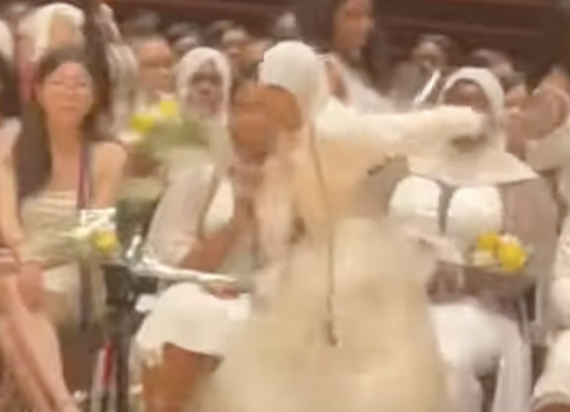 17 YO US STUDENT DENIED HER DIPLOMA ON STAGE DURING PHILADELPHIA HIGH SCHOOL FOR GIRLS GRADUATION CEREMONY BECAUSE OF HER LITTLE DANCING 17 YO US STUDENT DENIED HER DIPLOMA ON STAGE DURING PHILADELPHIA HIGH SCHOOL FOR GIRLS GRADUATION CEREMONY BECAUSE OF HER LITTLE DANCING