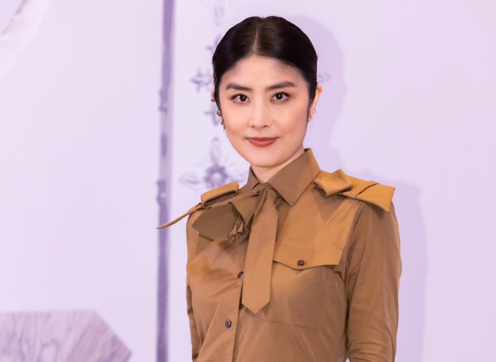HK SINGER KELLY CHEN TO HAVE A CONCERT AT GALAXY ARENA ON 30 SEPT AND 1 OCT HK SINGER KELLY CHEN TO HAVE A CONCERT AT GALAXY ARENA ON 30 SEPT AND 1 OCT