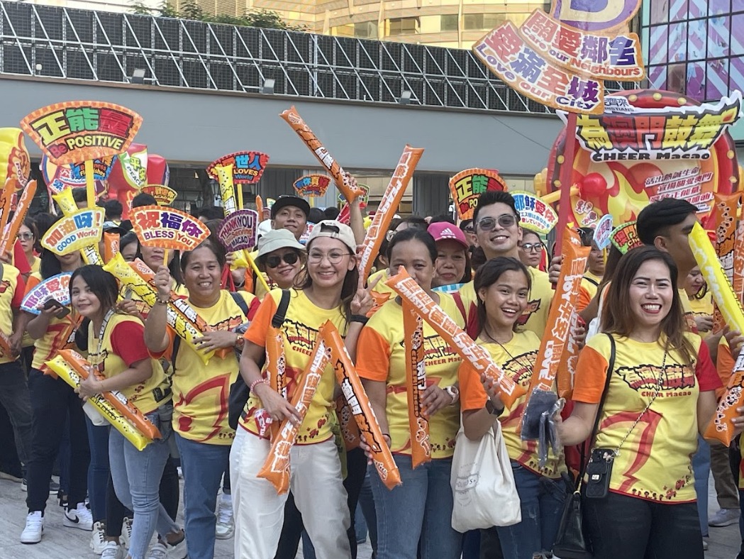 AROUND 400 JOIN ANNUAL CHEER MACAO PARADE AROUND 400 JOIN ANNUAL CHEER MACAO PARADE