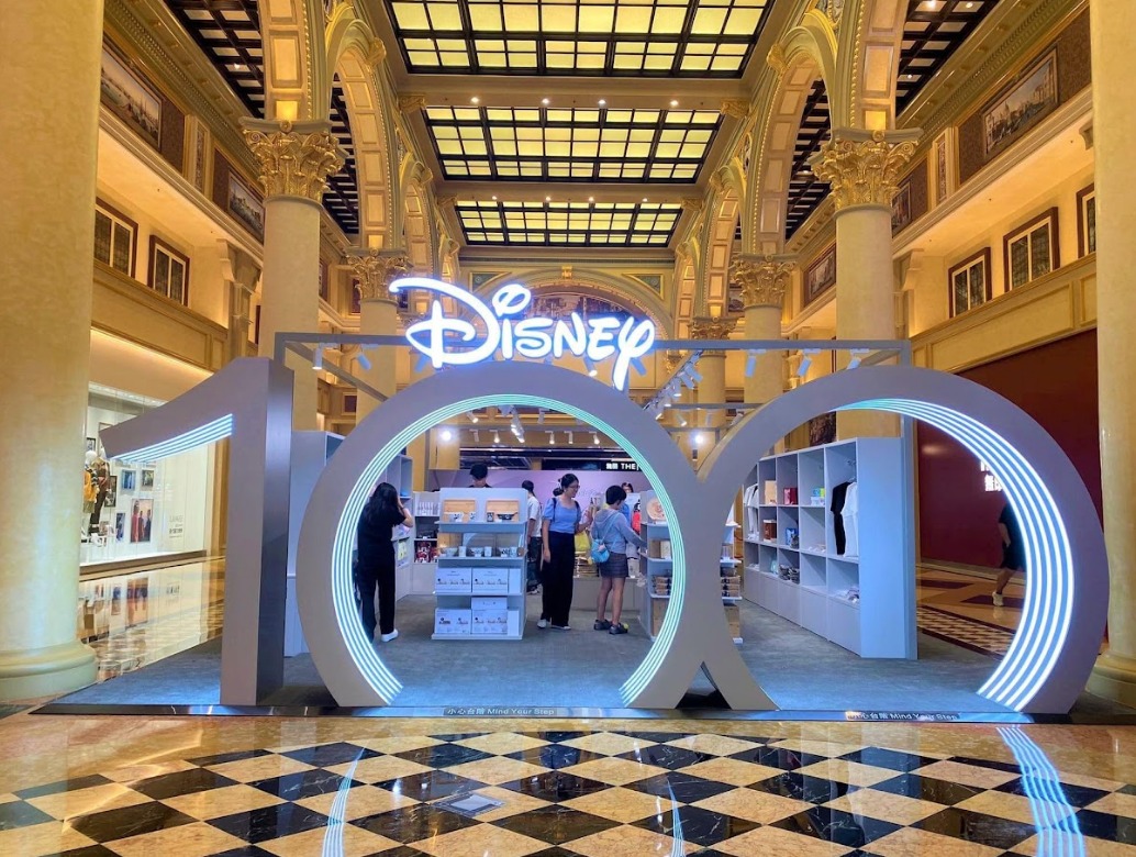 DISNEY 100TH ANNIVERSARY POP-UP STORE HELD AT THE VENETIAN MACAO UNTIL 12 NOVEMBER DISNEY 100TH ANNIVERSARY POP-UP STORE HELD AT THE VENETIAN MACAO UNTIL 12 NOVEMBER