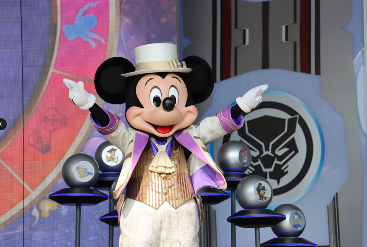 MICKEY MOUSE LUMIIT NA MICROSCOPIC SIZE PARA SA 100TH BIRTHDAY NG DISNEY MICKEY MOUSE LUMIIT NA MICROSCOPIC SIZE PARA SA 100TH BIRTHDAY NG DISNEY