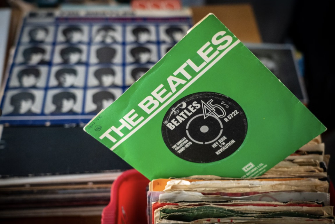 NEW BEATLES SONG FEATURING AI-DEVELOPED VOICE OF LATE JOHN LENNON TO BE RELEASED NEXT WEEK NEW BEATLES SONG FEATURING AI-DEVELOPED VOICE OF LATE JOHN LENNON TO BE RELEASED NEXT WEEK