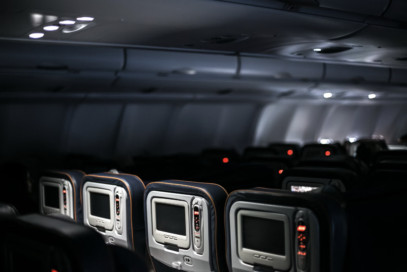 ALL 379 PEOPLE ON BOARD JAPAN AIRLINES FLIGHT 516 FOLLOWING INSTRUCTION TO LEAVE BELONGINGS BEHIND HELP EVACUATION PROCESS ALL 379 PEOPLE ON BOARD JAPAN AIRLINES FLIGHT 516 FOLLOWING INSTRUCTION TO LEAVE BELONGINGS BEHIND HELP EVACUATION PROCESS