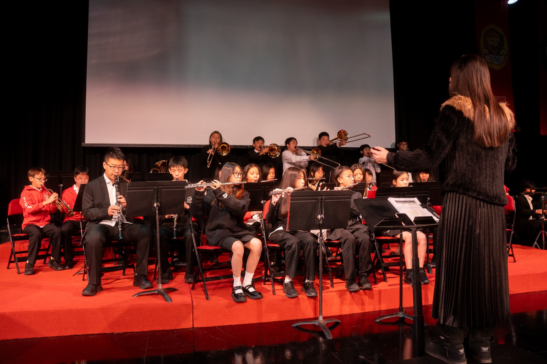 TIS HOLDS WINTER CONCERT TIS HOLDS WINTER CONCERT