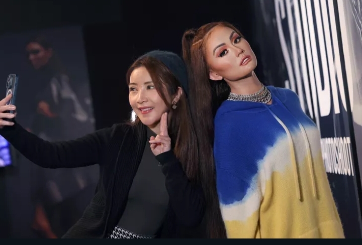PATUNG LILIN AGNEZ MO TIBA DI MADAME TUSSAUDS HONG KONG PATUNG LILIN AGNEZ MO TIBA DI MADAME TUSSAUDS HONG KONG