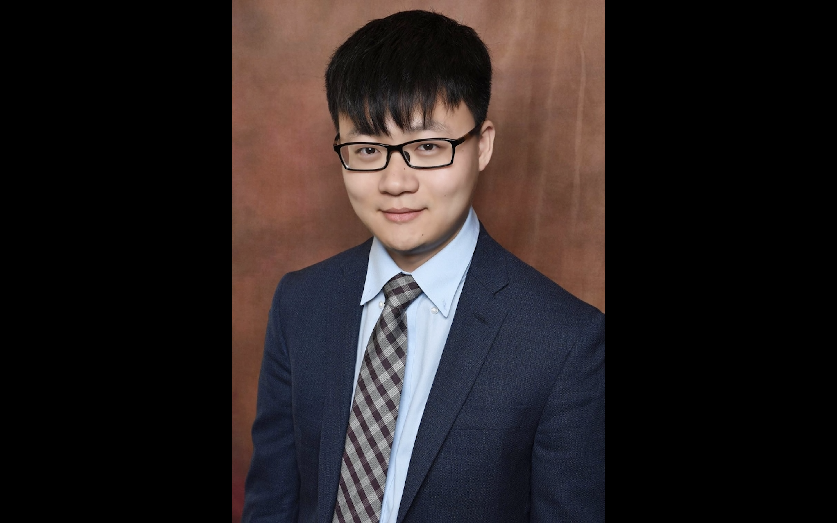 UM PROFESSOR WEN BO RECEIVES WILLIAM E. MOSHER AND FREDERICK C. MOSHER AWARD