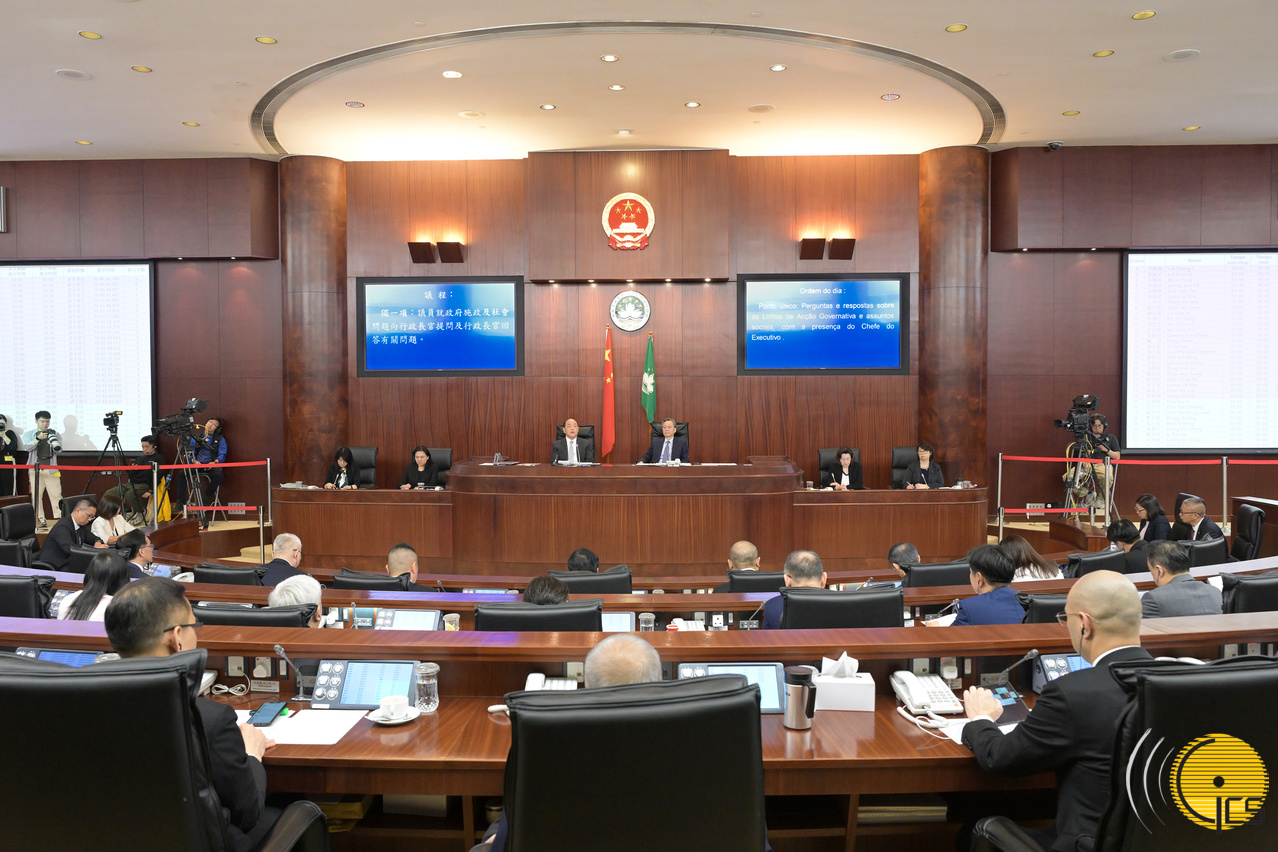 MACAU GOVERNMENT WOULD EXPLORE POSSIBILITY OF LAUNCHING SUPPORTIVE MEASURES TO BOOST COMMUNITY’S ECONOMY MACAU GOVERNMENT WOULD EXPLORE POSSIBILITY OF LAUNCHING SUPPORTIVE MEASURES TO BOOST COMMUNITY’S ECONOMY