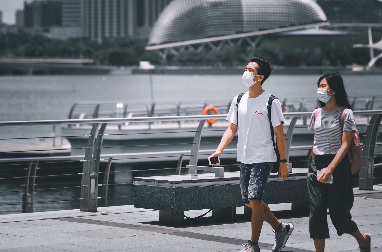 COVID-19 MELONJAK LAGI DI SINGAPURA, MENKES RI BILANG LONJAKAN AKAN MASUK INDONESIA DALAM WAKTU DEKAT 