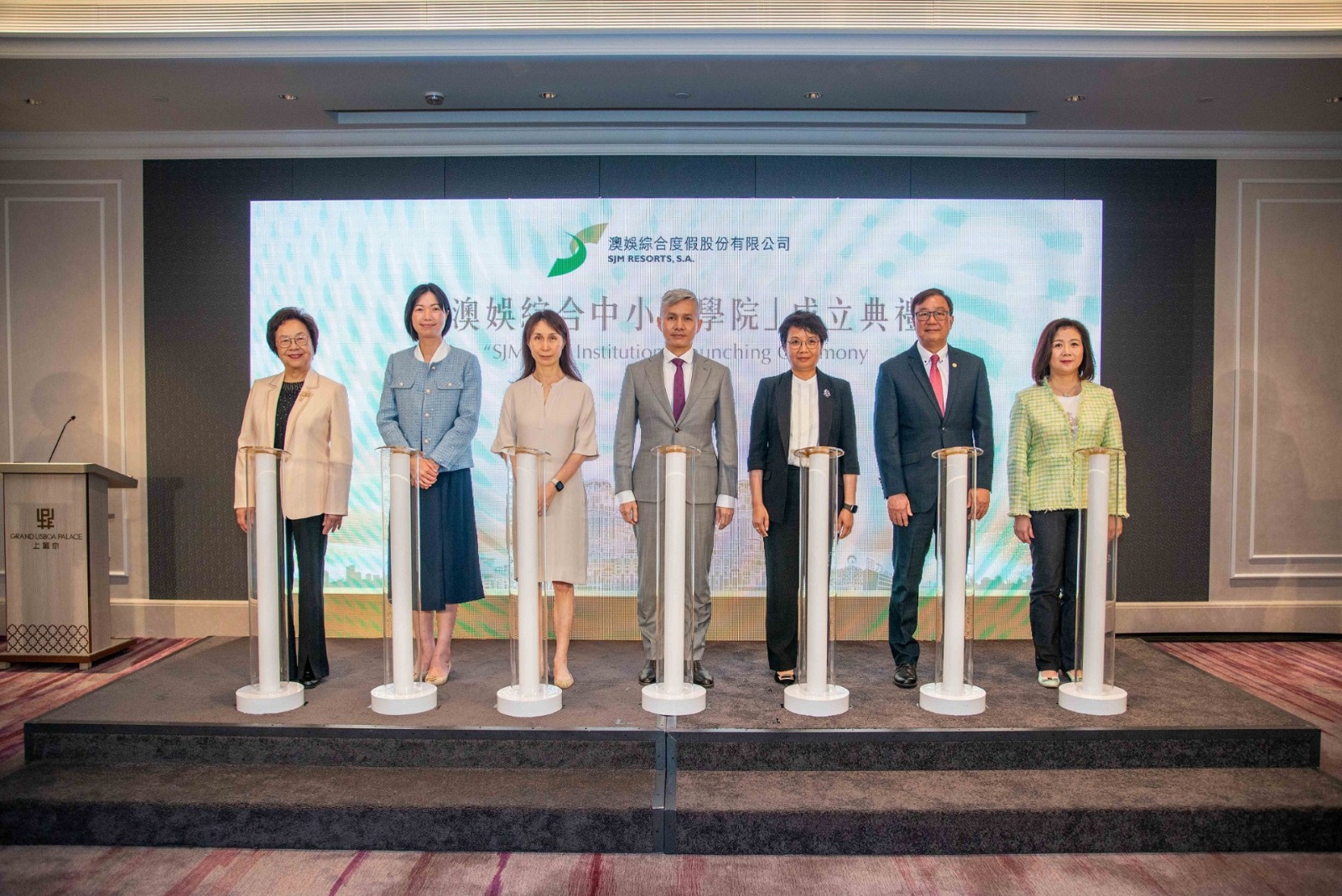 SJM LAUNCHES INITIATIVE TO EMPOWER MACAU’S SME SECTOR SJM LAUNCHES INITIATIVE TO EMPOWER MACAU’S SME SECTOR
