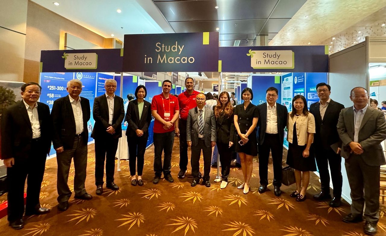 UM RECTOR SONG YONGHUA LEADS DELEGATION TO VIETNAM TO SIGN COOPERATION AGREEMENTS UM RECTOR SONG YONGHUA LEADS DELEGATION TO VIETNAM TO SIGN COOPERATION AGREEMENTS