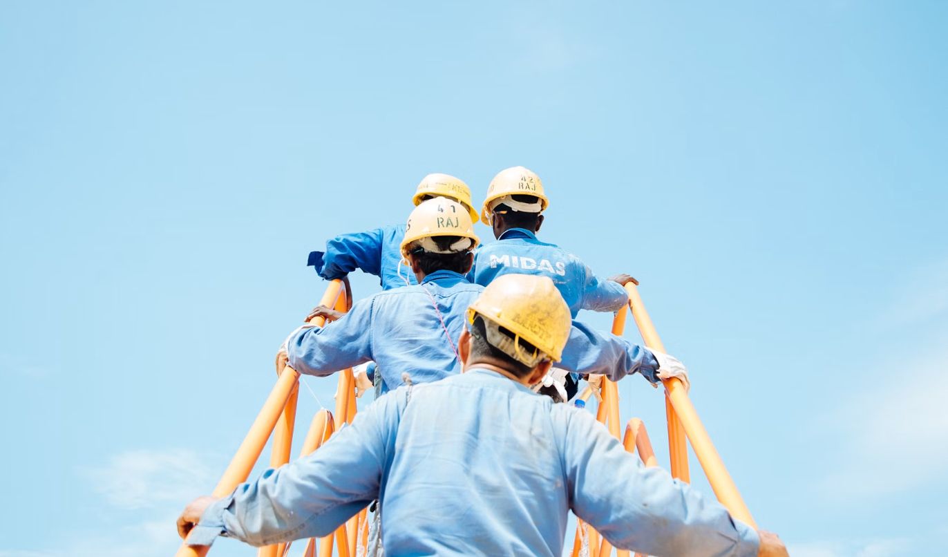 SEVENTY-NINE SUSPECTED ILLEGAL WORKERS DETECTED IN OCTOBER 