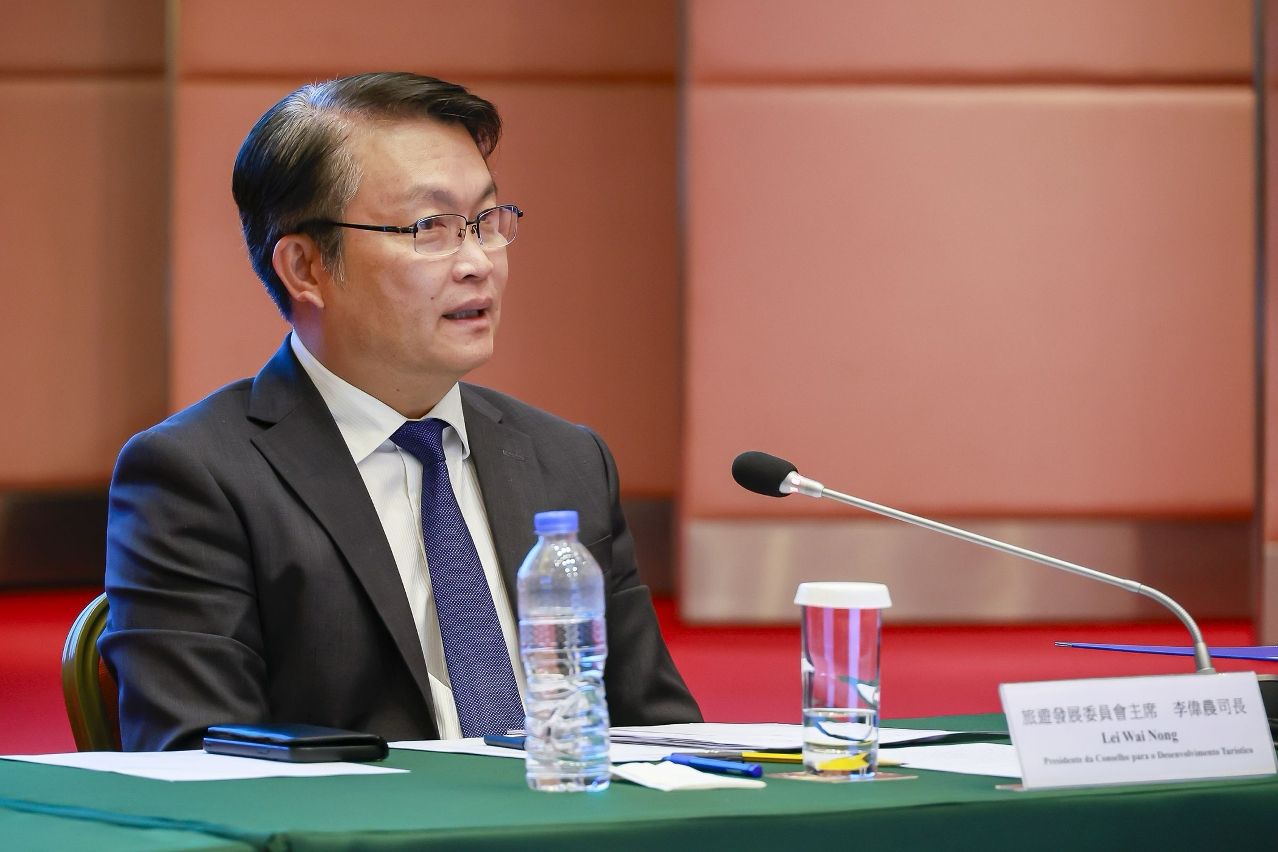 ECONOMY AND FINANCE SECRETARY LEI WAI NONG ANTICIPATES MACAU’S TOTAL VISITOR ARRIVALS TO REACH 33-MILLION GOAL THIS YEAR ECONOMY AND FINANCE SECRETARY LEI WAI NONG ANTICIPATES MACAU’S TOTAL VISITOR ARRIVALS TO REACH 33-MILLION GOAL THIS YEAR