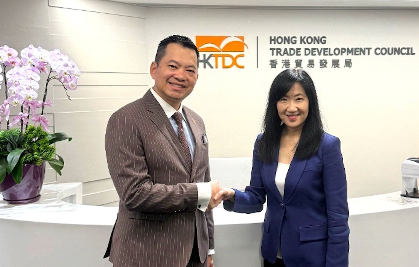 IPIM PRESIDENT VINCENT U MEETS WITH HONG KONG TRADE DEVELOPMENT COUNCIL PRESIDENT IPIM PRESIDENT VINCENT U MEETS WITH HONG KONG TRADE DEVELOPMENT COUNCIL PRESIDENT