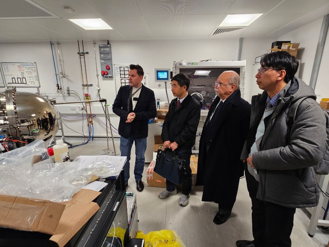 UM DELEGATION VISITS UK’S TOP UNIVERSITIES UM DELEGATION VISITS UK’S TOP UNIVERSITIES