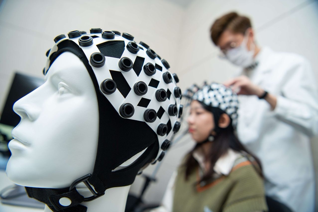 UNIVERSITY OF MACAU LAUNCHING PHD IN BRAIN AND COGNITIVE SCIENCES PROGRAMME 