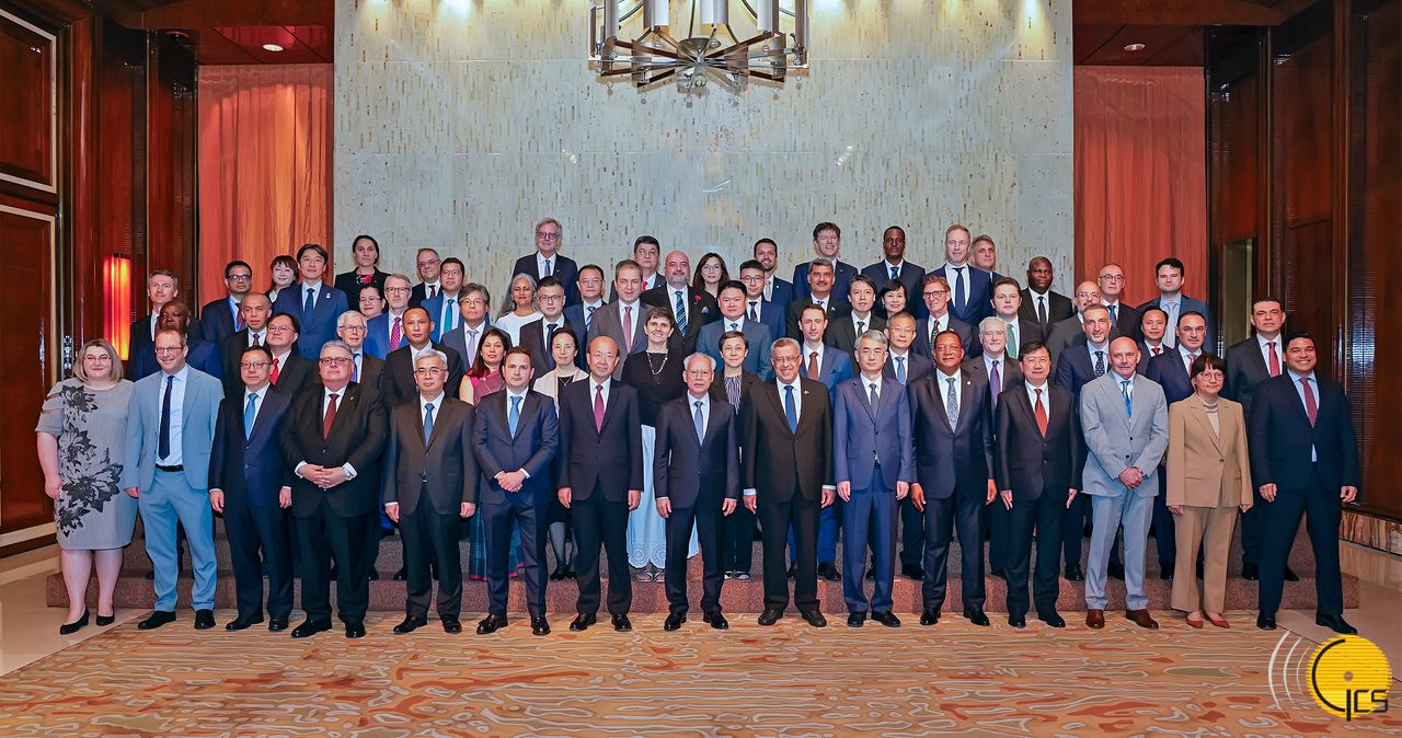 CHIEF EXECUTIVE SAM HOU FAI HOST DINNER RECEPTION FOR CONSUL-GENERALS AND REPRESENTATIVES BASED IN MACAU AND HONG KONG CHIEF EXECUTIVE SAM HOU FAI HOST DINNER RECEPTION FOR CONSUL-GENERALS AND REPRESENTATIVES BASED IN MACAU AND HONG KONG