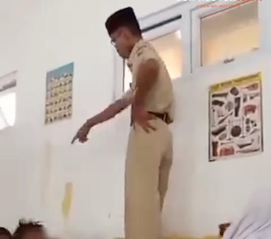 GURU TENDANG KEPALA MURID DI SMPN 1 KABUPATEN DEMAK GURU TENDANG KEPALA MURID DI SMPN 1 KABUPATEN DEMAK
