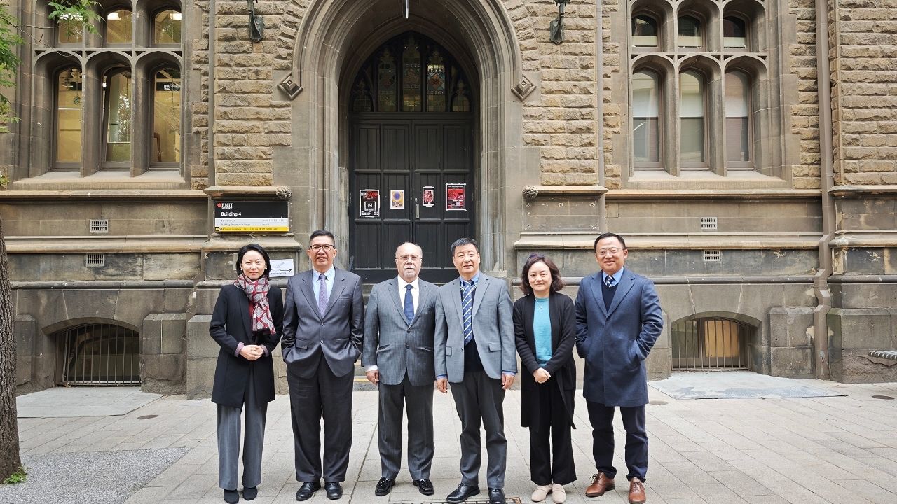 UNIVERSITY OF MACAU STRENGTHENS COOPERATIONS WITH AUSTRALIAN UNIVERSITIES 
