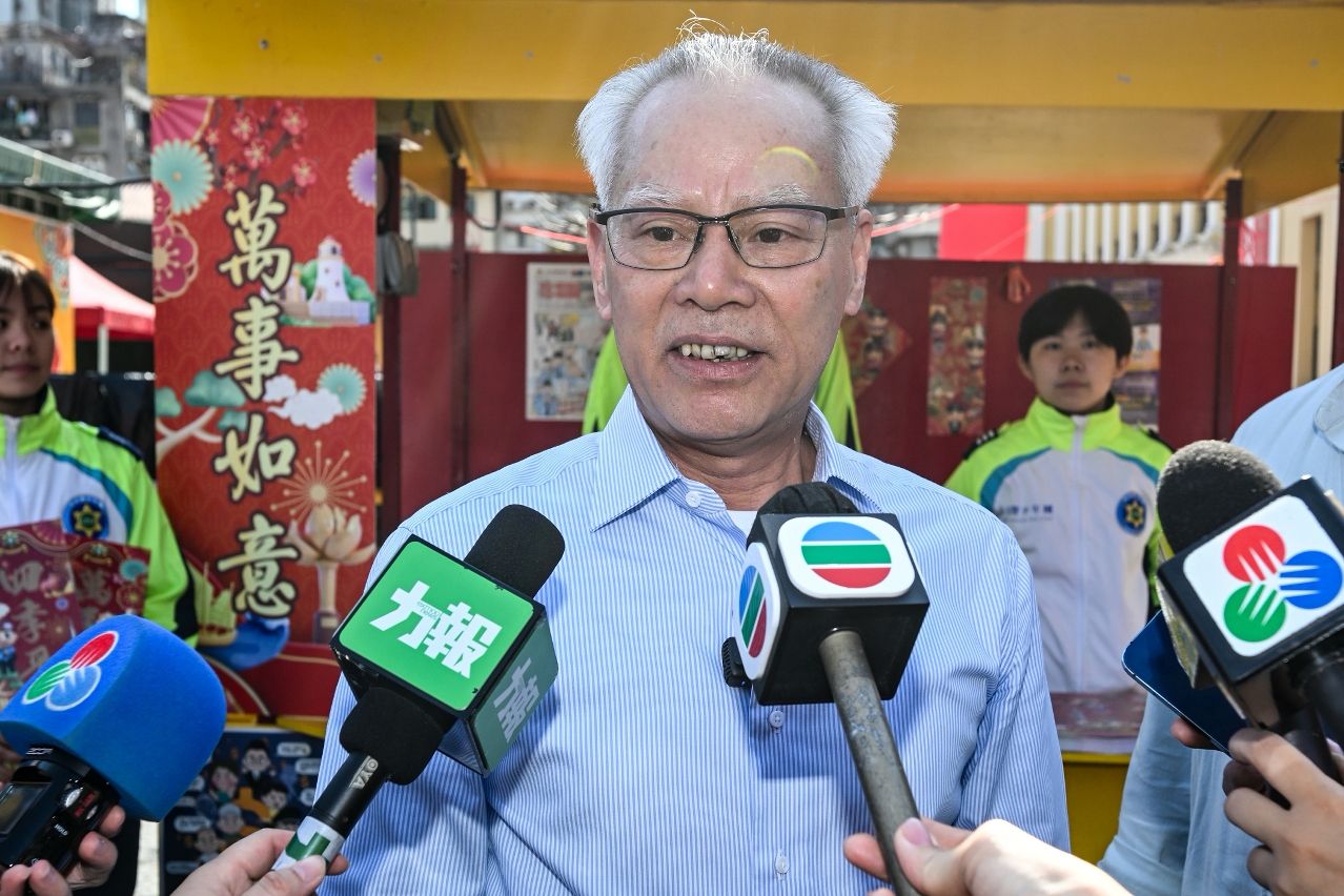 CHIEF EXECUTIVE CALLS FOR ALL SECTORS IN MACAU TO SHARE VIEWS ON LRT’S DEVELOPMENT STRATEGY CHIEF EXECUTIVE CALLS FOR ALL SECTORS IN MACAU TO SHARE VIEWS ON LRT’S DEVELOPMENT STRATEGY