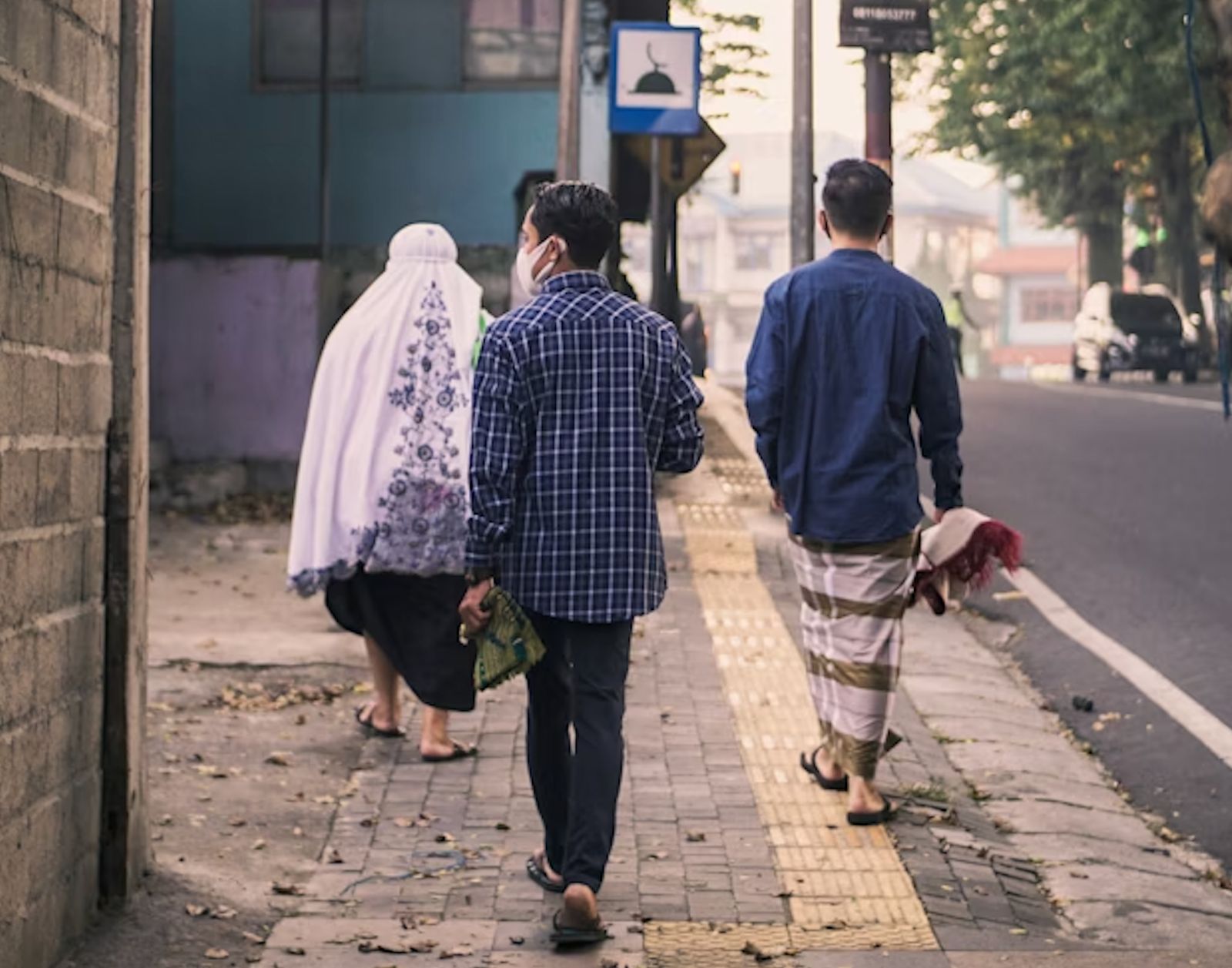 PEMERINTAH KABUPATEN TANGERANG BATASI JAM OPERASIONAL USAHA KULINER SELAMA BULAN RAMADHAN – BARU BOLEH BUKA JAM 4 SORE