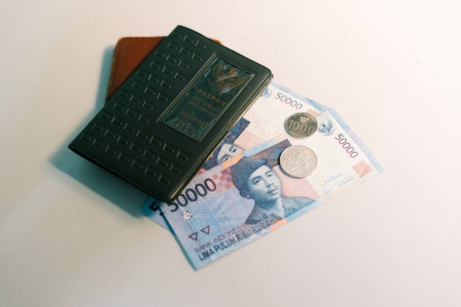 PRESIDEN RI SETUJUI PERATURAN PEMERINTAH PERIHAL TARIF PELEPASAN STATUS WNI: 5 JUTA RUPIAH PRESIDEN RI SETUJUI PERATURAN PEMERINTAH PERIHAL TARIF PELEPASAN STATUS WNI: 5 JUTA RUPIAH