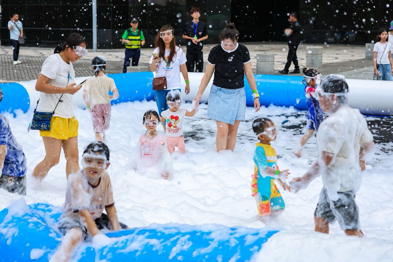 MICAF FUN DAY’S ‘WATER FUN PARTY’ AND ‘FOAM PARTY’ RETURN ON THESE TWO WEEKENDS MICAF FUN DAY’S ‘WATER FUN PARTY’ AND ‘FOAM PARTY’ RETURN ON THESE TWO WEEKENDS